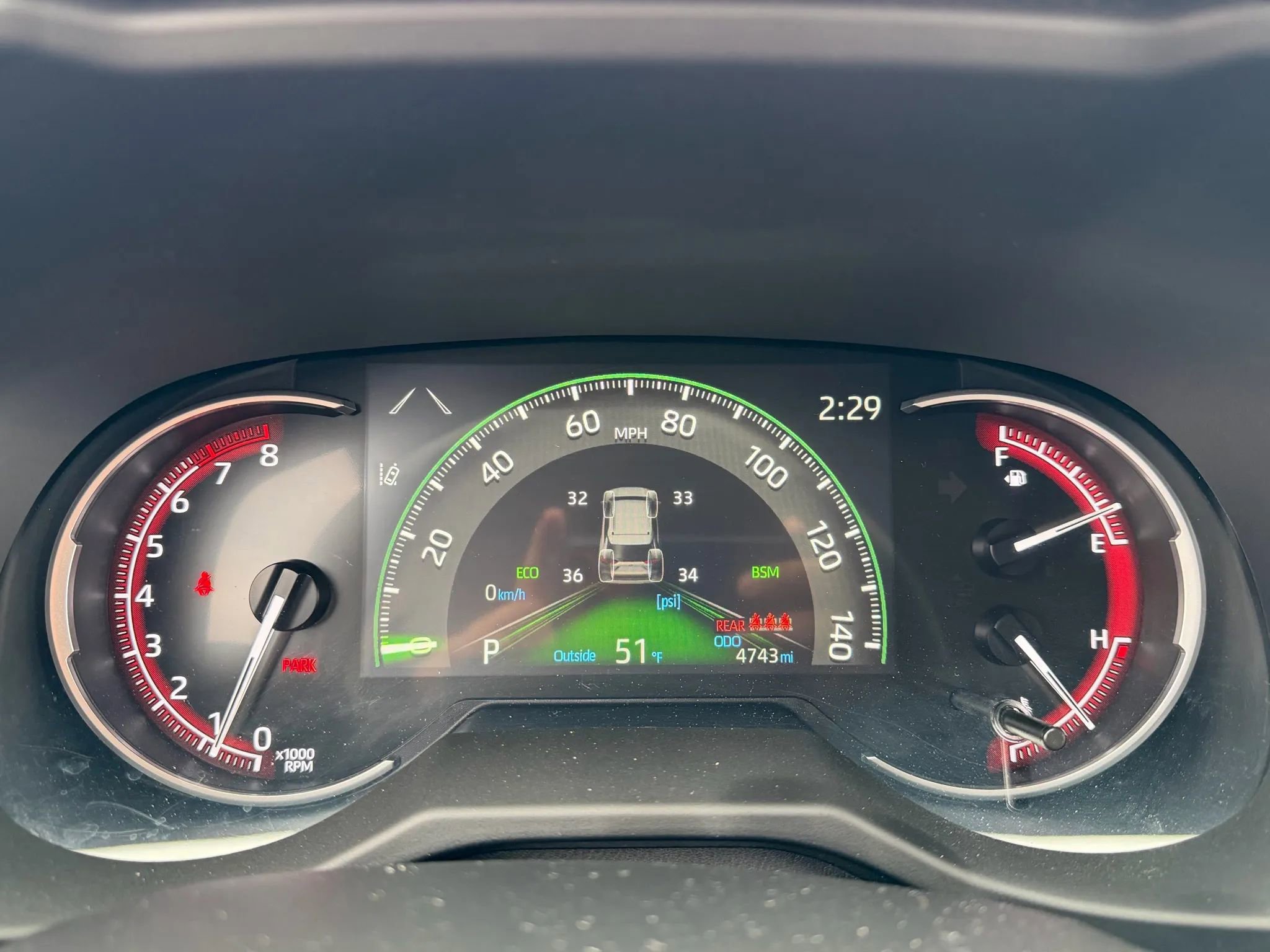 Used 2025 Toyota RAV4 XLE image 33