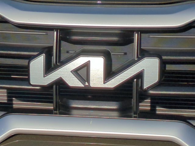 Used 2025 Kia Telluride S FWD image 34
