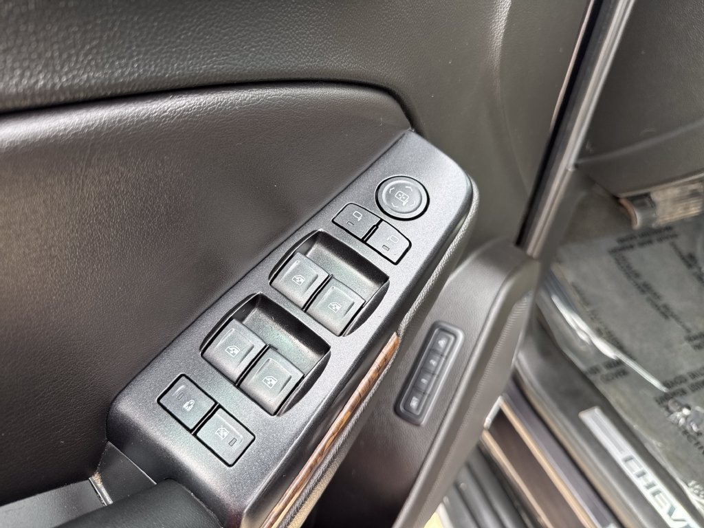 Used 2018 Chevrolet Tahoe LT AWD/4WD image 11