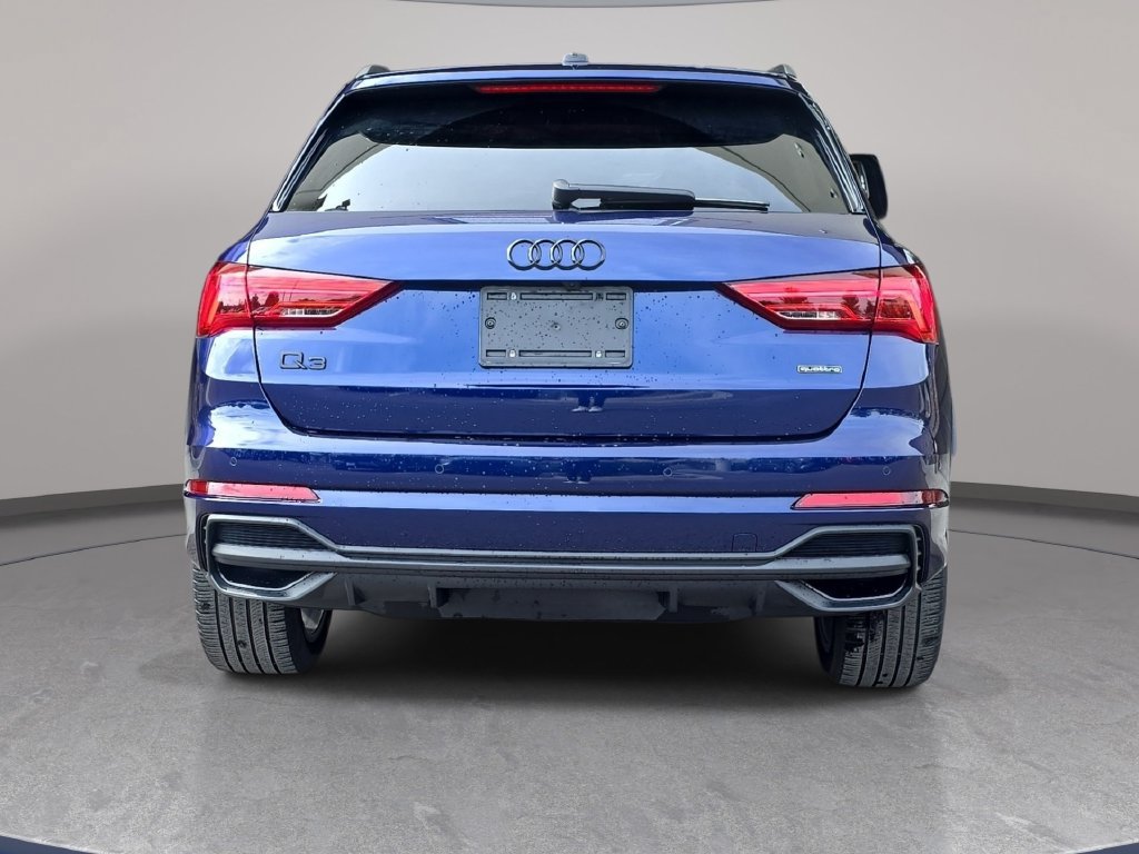 Used 2024 Audi Q3 2.0T Premium AWD/4WD image 7