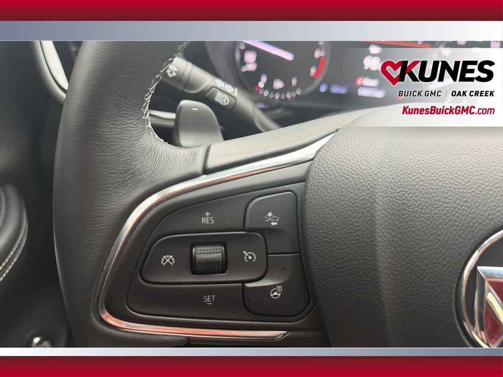 Used 2023 Buick Envision Avenir AWD/4WD image 17