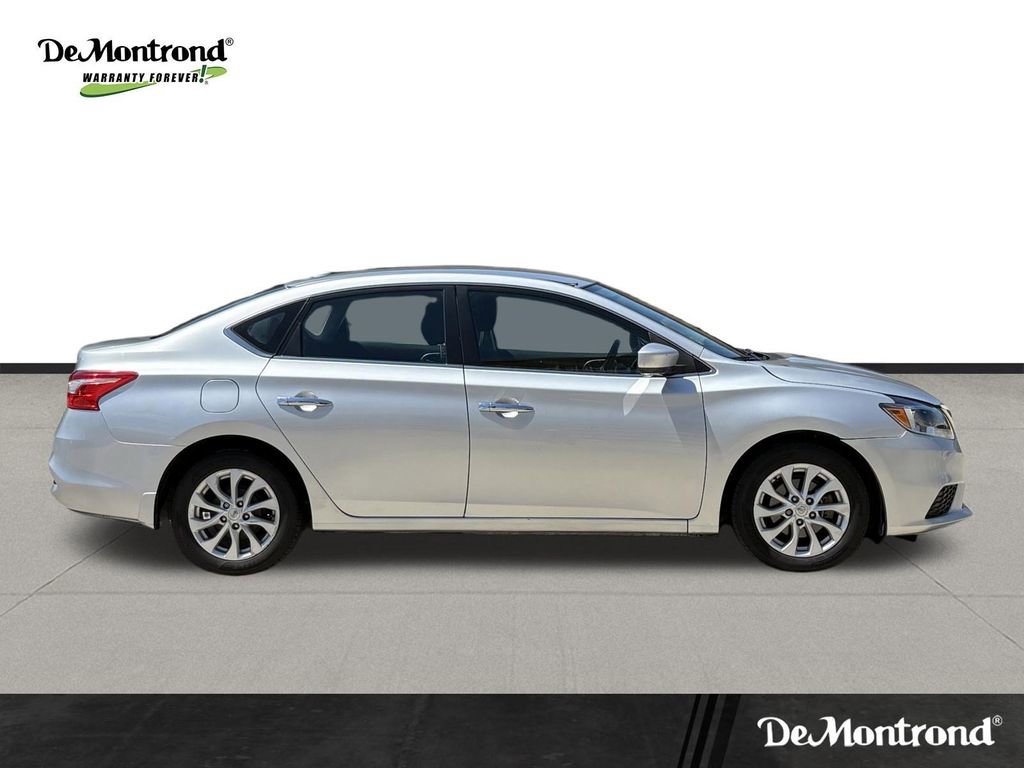 Used 2019 Nissan Sentra SV FWD image 4