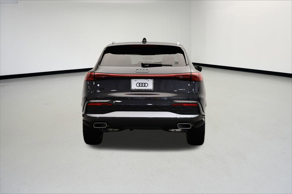 Used 2025 Audi Q5 Premium w/ Convenience Package image 4