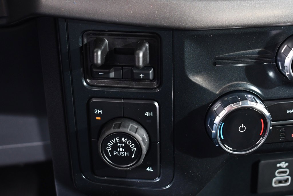 New 2026 Ford F150 XLT w/ Equipment Group 302A MID image 31