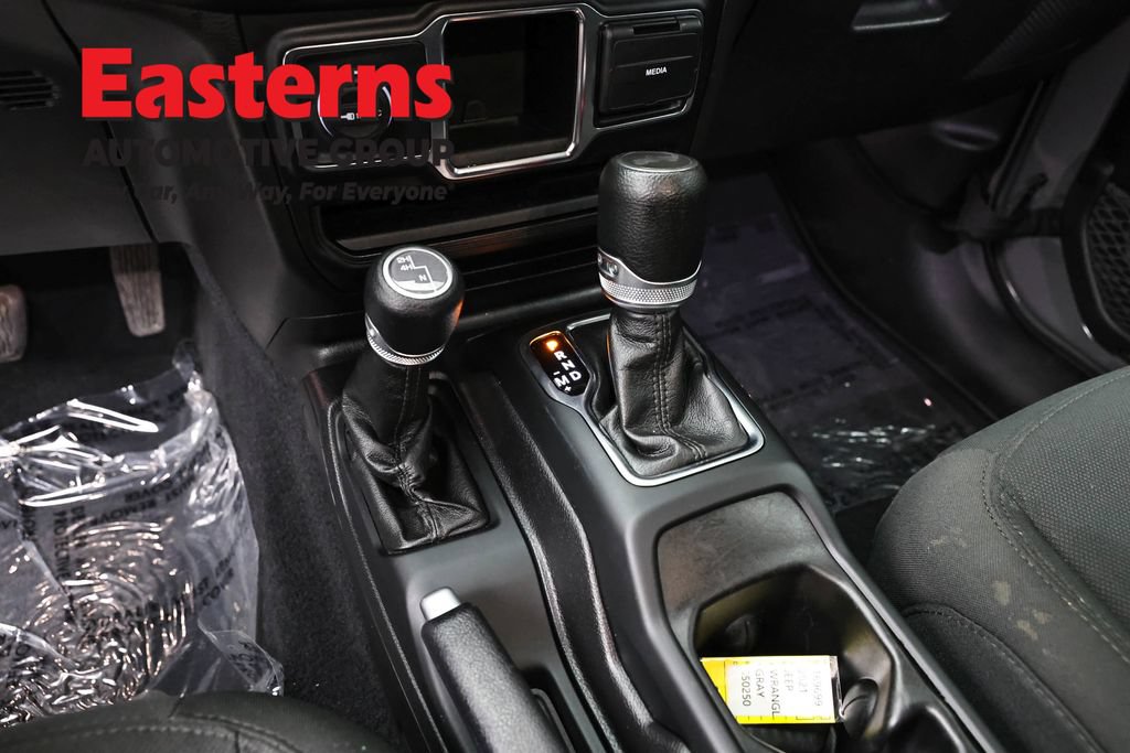 Used 2021 Jeep Wrangler Unlimited Sport AWD/4WD image 13