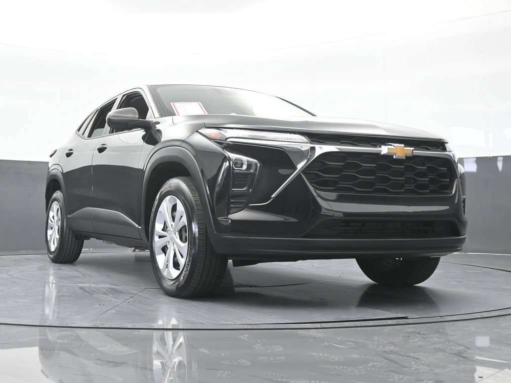 Used 2024 Chevrolet Trax LS FWD image 55