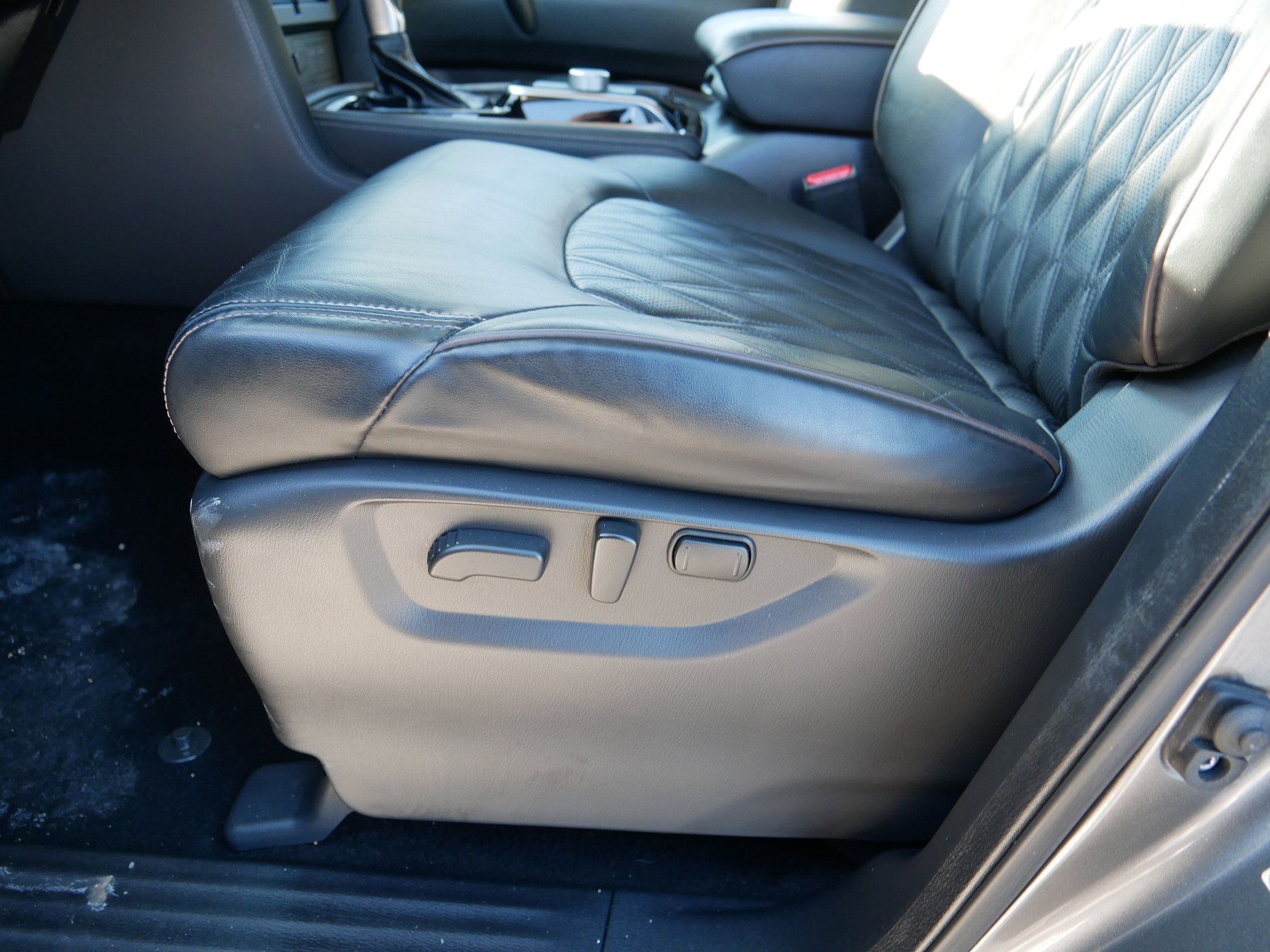 Certified 2024 Nissan Armada Platinum w/ Captain's Chairs Package image 20