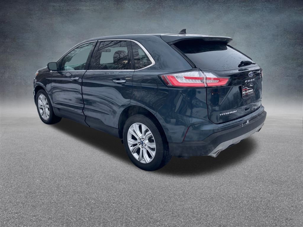 Used 2022 Ford Edge Titanium image 3