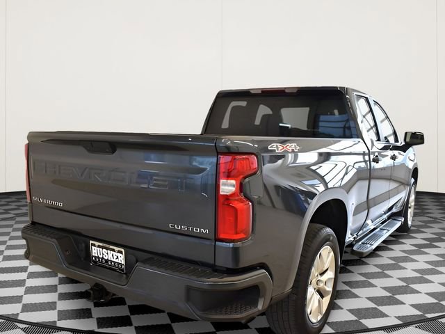 Used 2020 Chevrolet Silverado 1500 Custom w/ Custom Value Package AWD/4WD image 4
