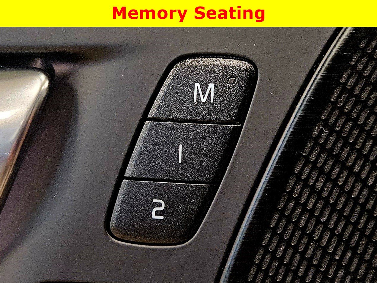 Used 2022 Volvo S60 T8 R-Design w/ Advanced Package image 28