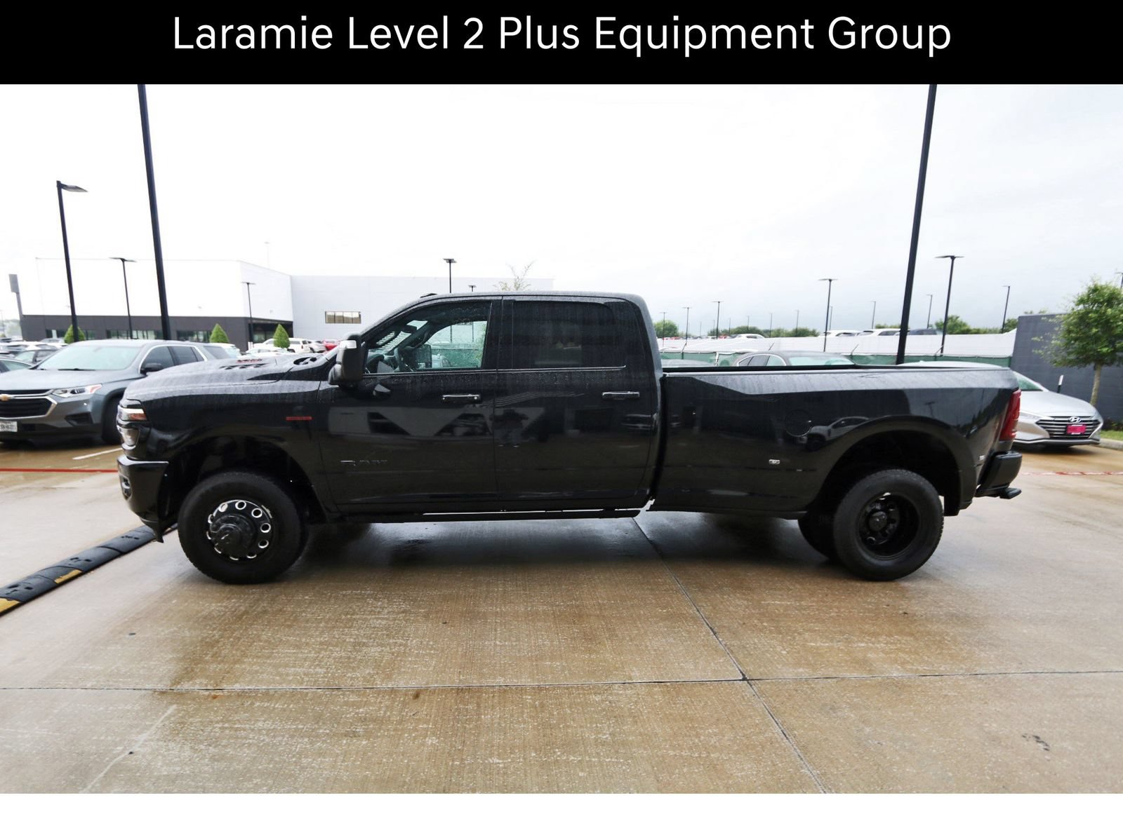 Used 2025 RAM 3500 Laramie AWD/4WD image 5