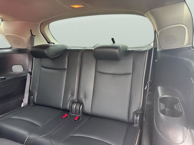 Used 2019 INFINITI QX60 Luxe w/ Essential Package image 18