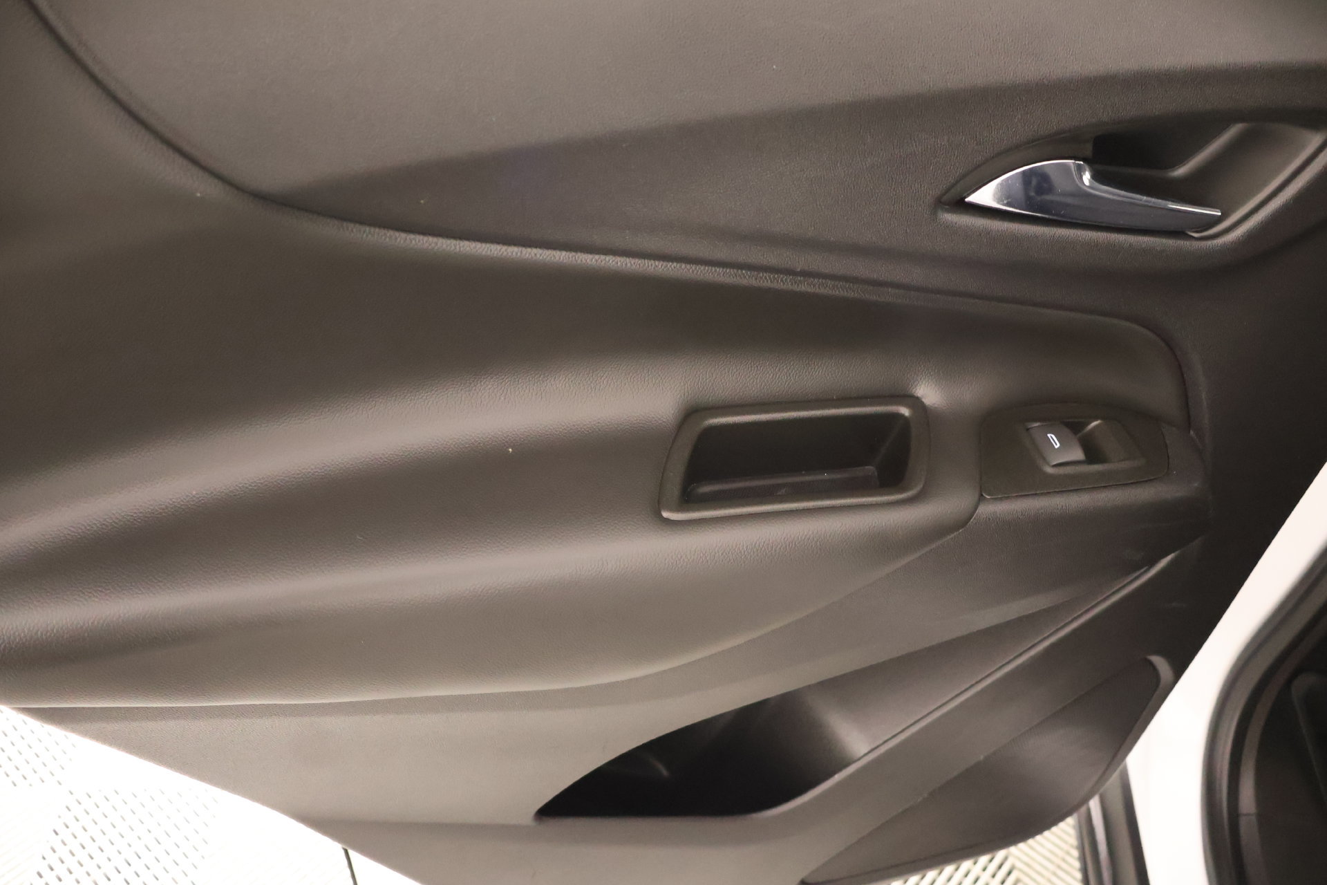 Used 2022 Chevrolet Equinox LT FWD image 16