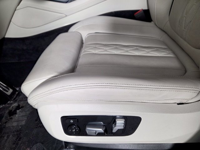 Used 2026 BMW X6 M60i AWD/4WD image 12