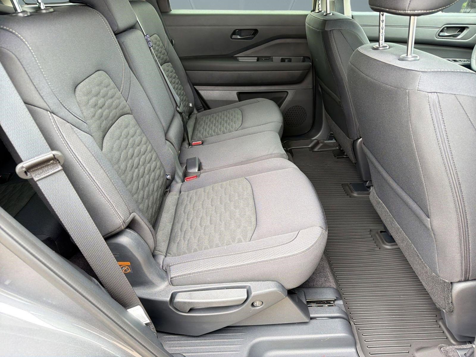 New 2026 Nissan Pathfinder SV FWD image 28
