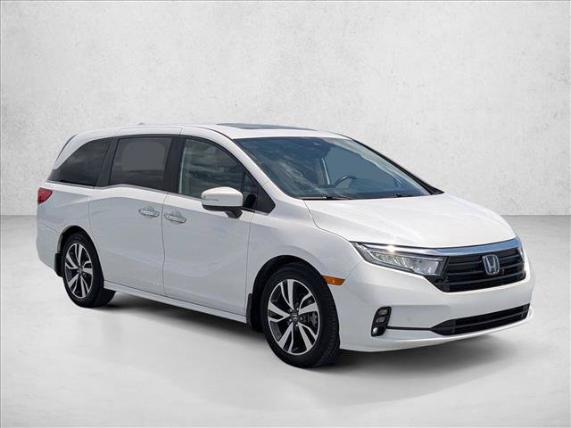 Used 2024 Honda Odyssey Touring image 3