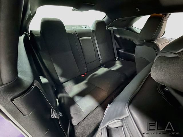 Used 2016 Dodge Challenger R/T RWD image 29