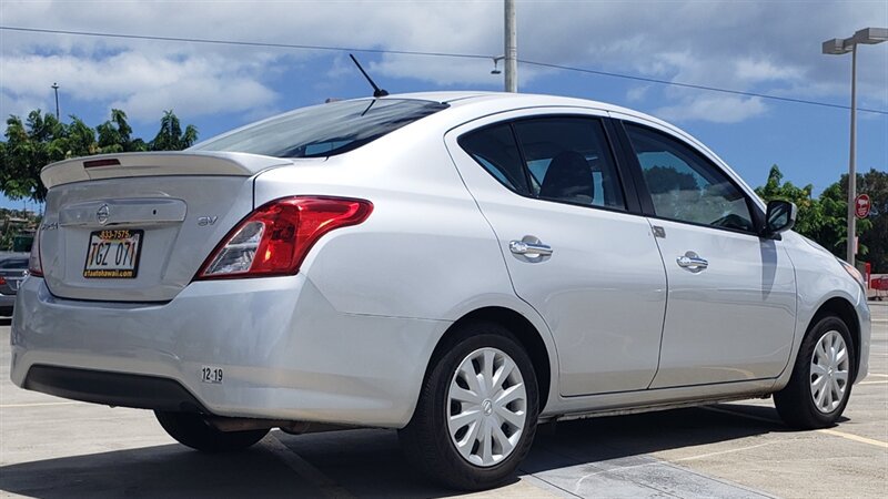 Used 2018 Nissan Versa SV FWD image 6