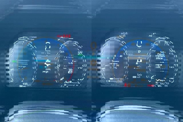 Certified 2025 Toyota RAV4 Limited w/ Advanced Technology Package image 28