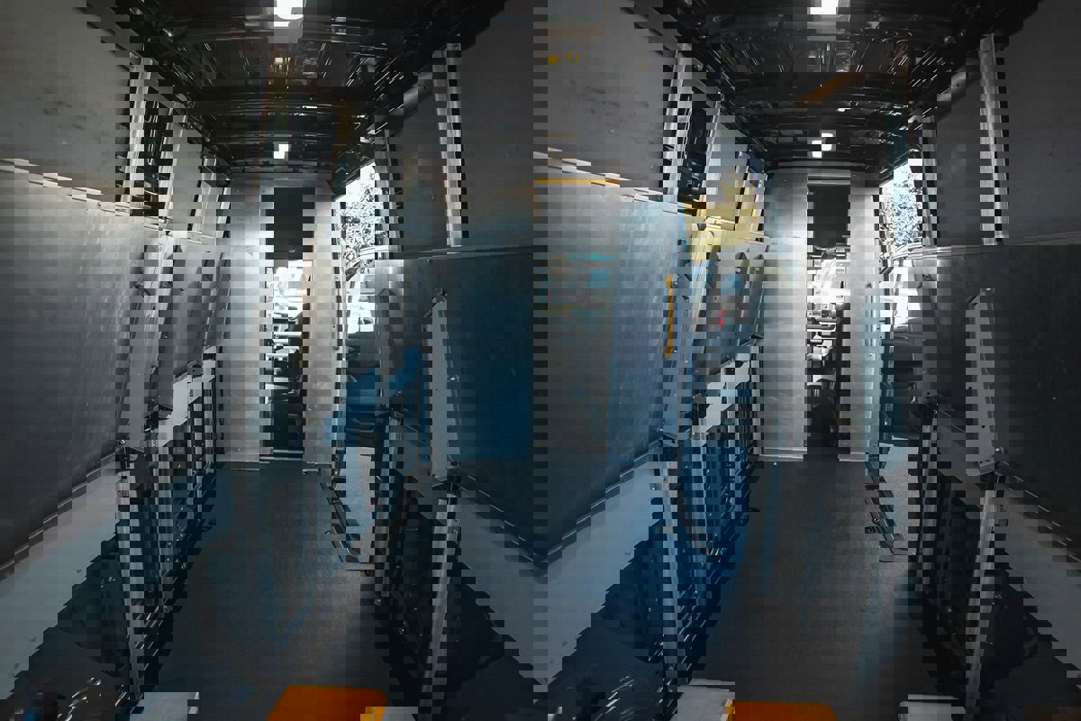 Used 2019 Mercedes-Benz Sprinter 170 image 12