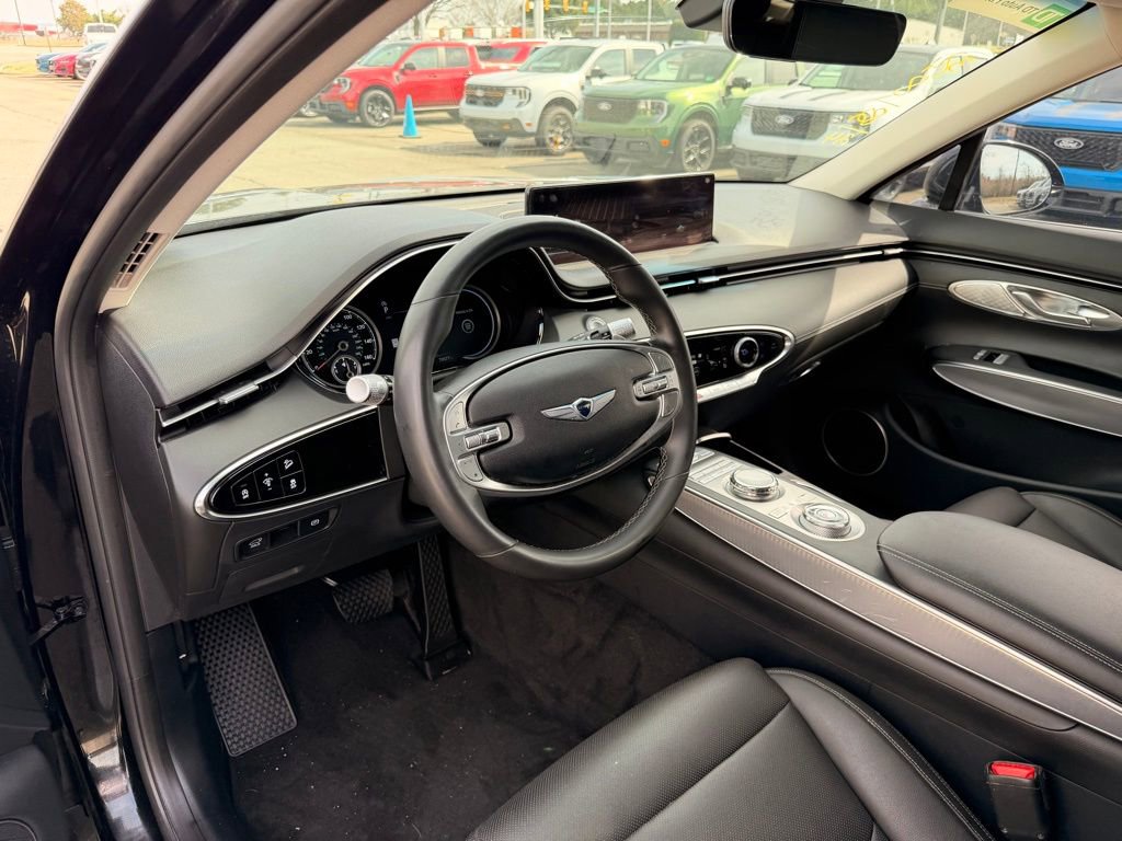Used 2024 Genesis GV70 2.5T Select w/ Select Package image 10