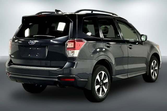 Used 2017 Subaru Forester 2.5i Premium w/ All-Weather Package AWD/4WD image 8