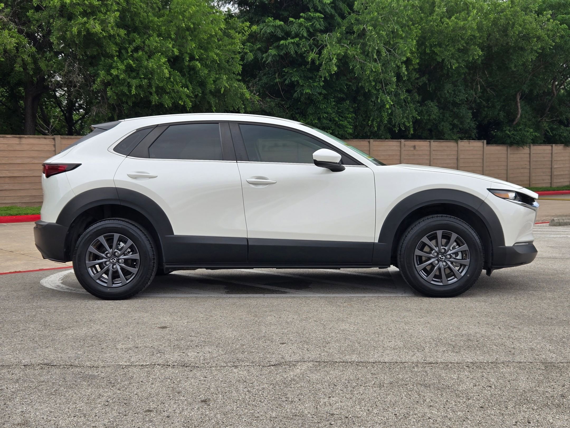 Used 2022 MAZDA CX-30 AWD 2.5 S image 2