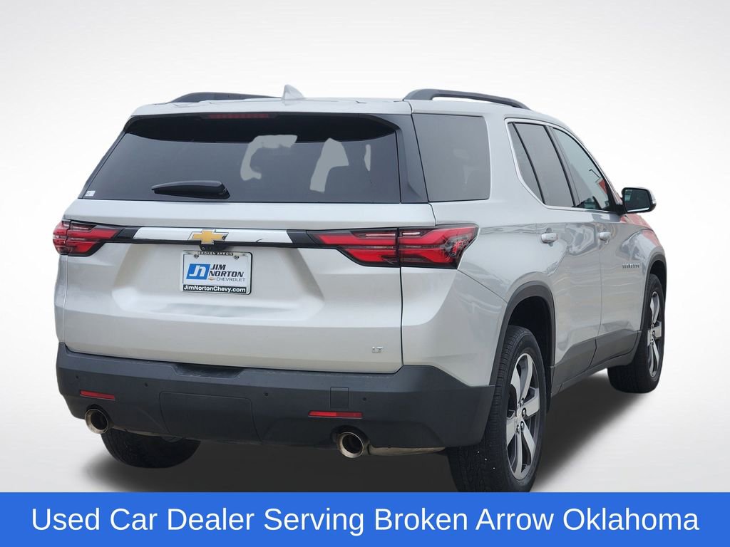 Used 2022 Chevrolet Traverse LT w/ LT Premium Package image 8