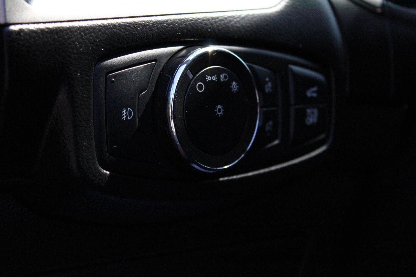 Used 2021 Ford Edge SEL w/ Convenience Package image 19