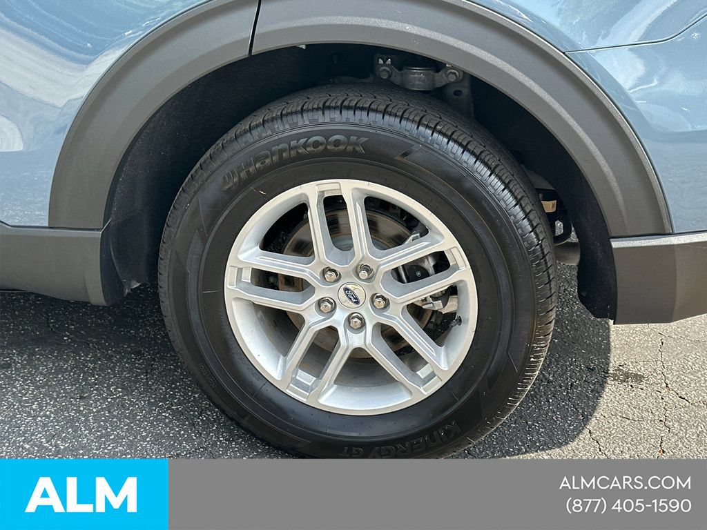 Used 2025 Ford Explorer Active AWD/4WD image 23