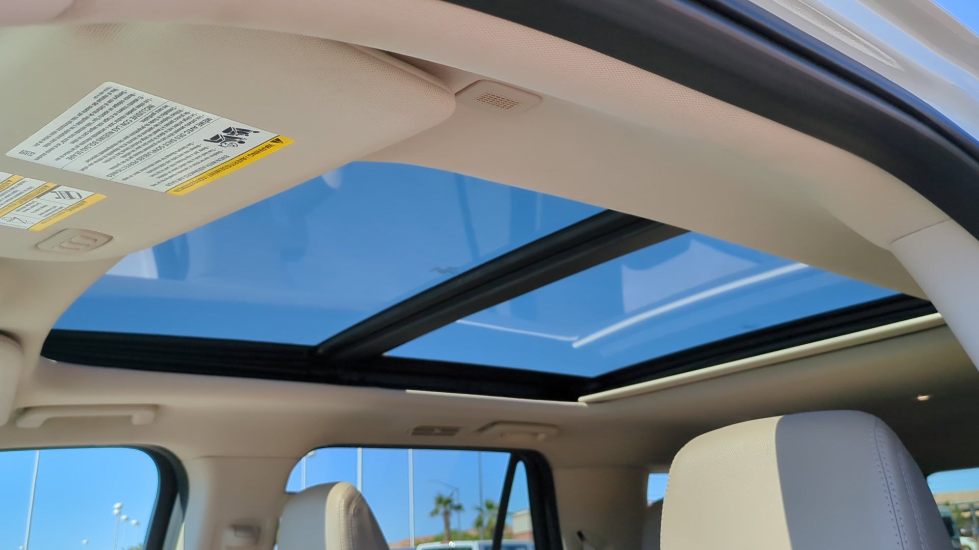 Used 2022 Ford Expedition Max Limited image 16