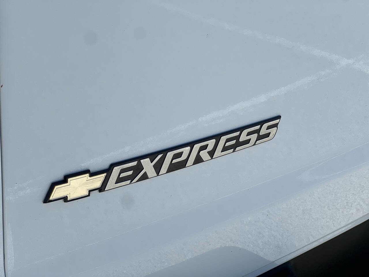 Used 2019 Chevrolet Express 3500 LT w/ LT Preferred Equipment Group image 8