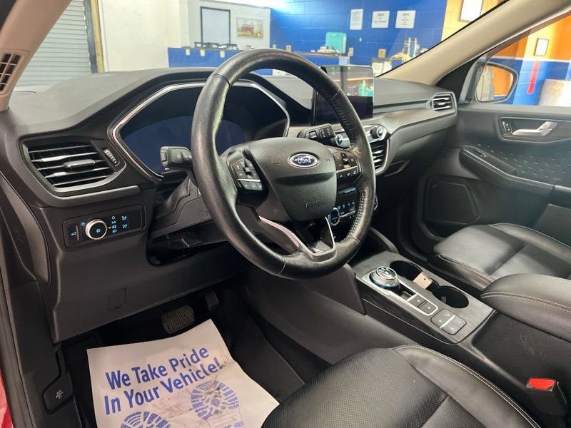 Used 2020 Ford Escape Titanium AWD/4WD image 20