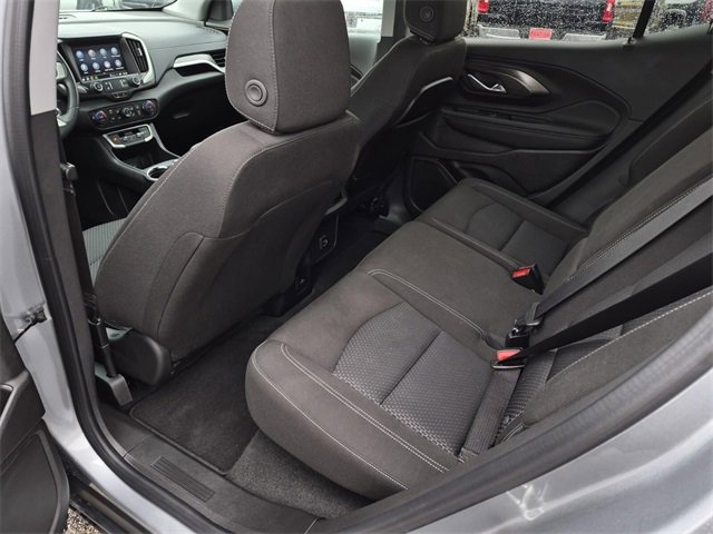 Used 2024 GMC Terrain SLE w/ Driver Convenience Package image 23