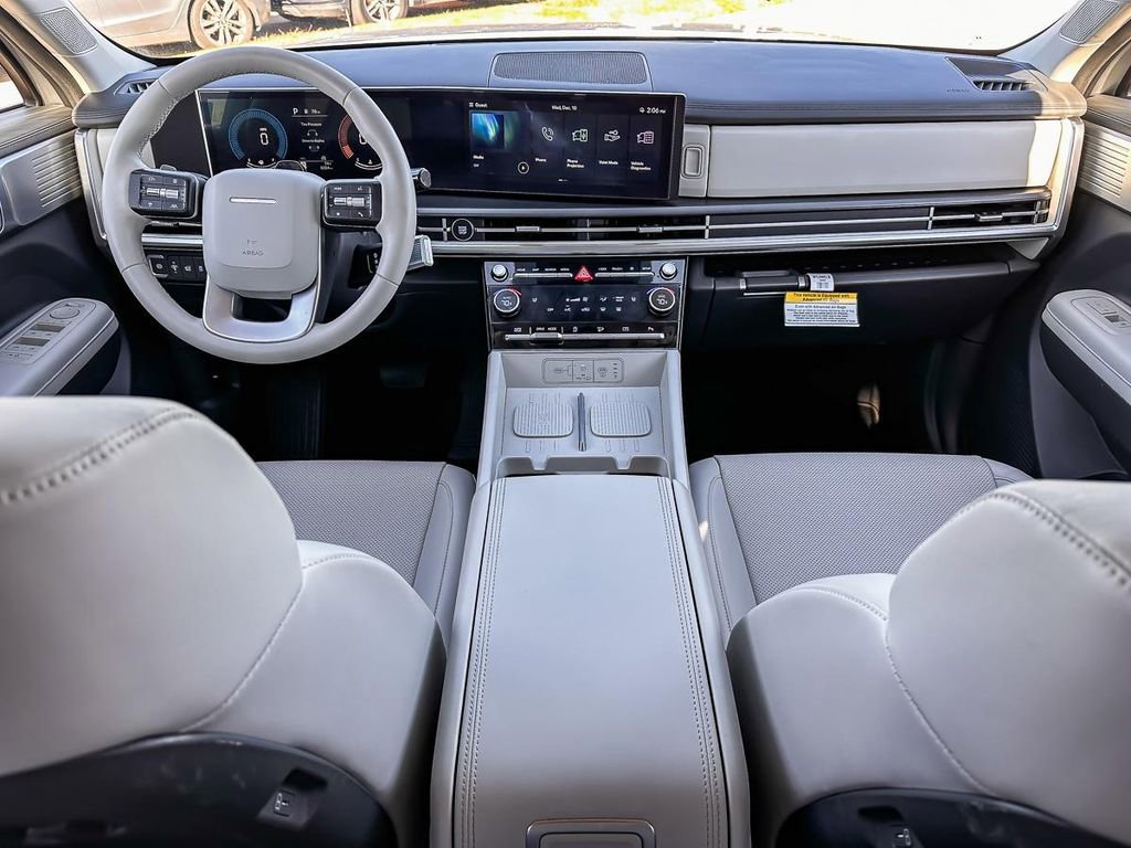 Used 2025 Hyundai Santa Fe SEL FWD image 24