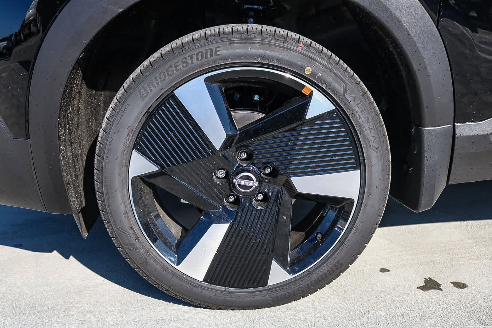 New 2026 Nissan Kicks SR FWD image 11