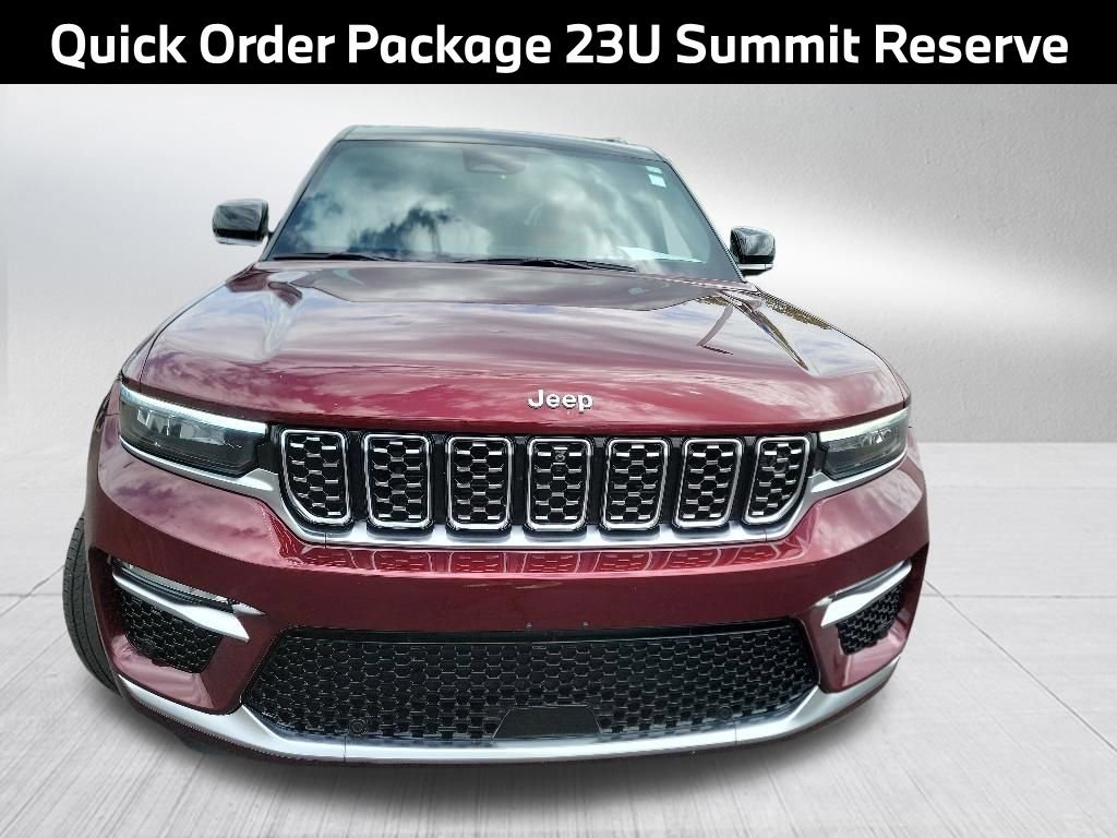 Used 2024 Jeep Grand Cherokee Summit AWD/4WD image 3