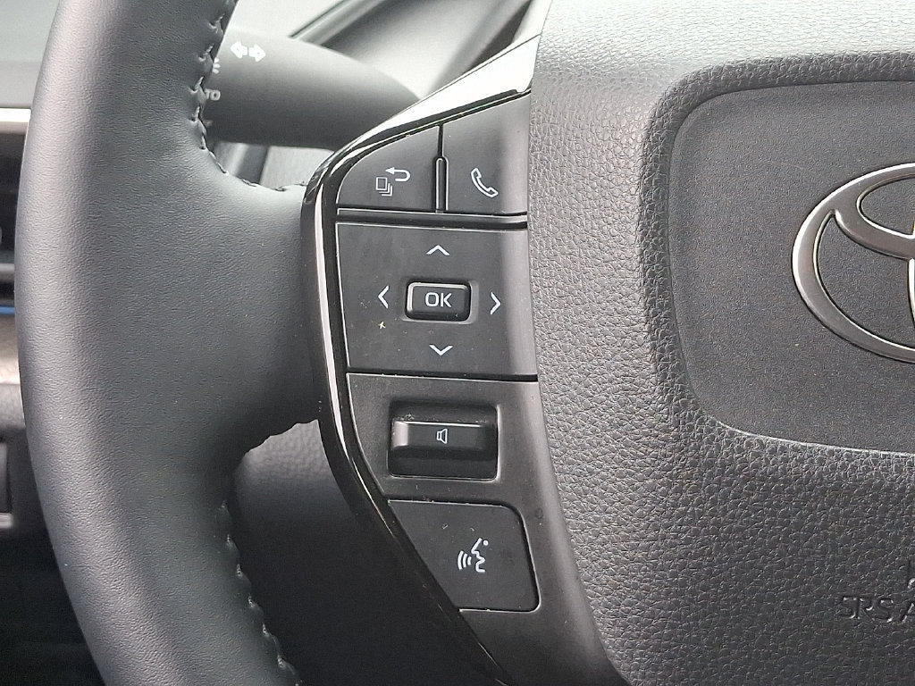 Certified 2024 Toyota Prius XLE FWD image 20