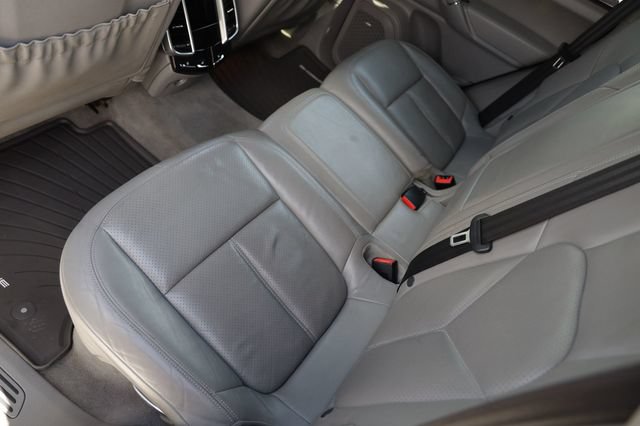 Used 2014 Porsche Cayenne Diesel AWD/4WD image 13
