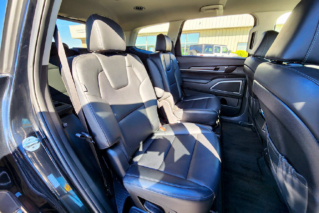 Used 2023 Kia Telluride S AWD/4WD image 27
