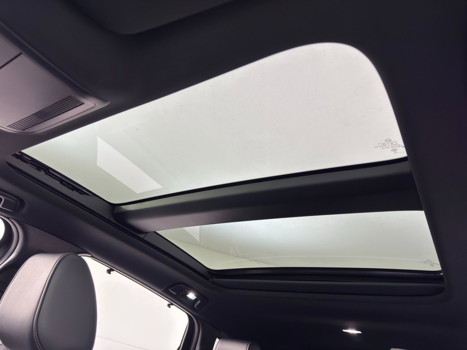 Used 2025 MAZDA CX-90 Plug-In Hybrid w/ Premium Plus image 12