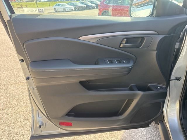 New 2026 Honda Ridgeline Sport image 9