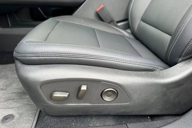 New 2026 Chevrolet Equinox EV LT FWD image 13
