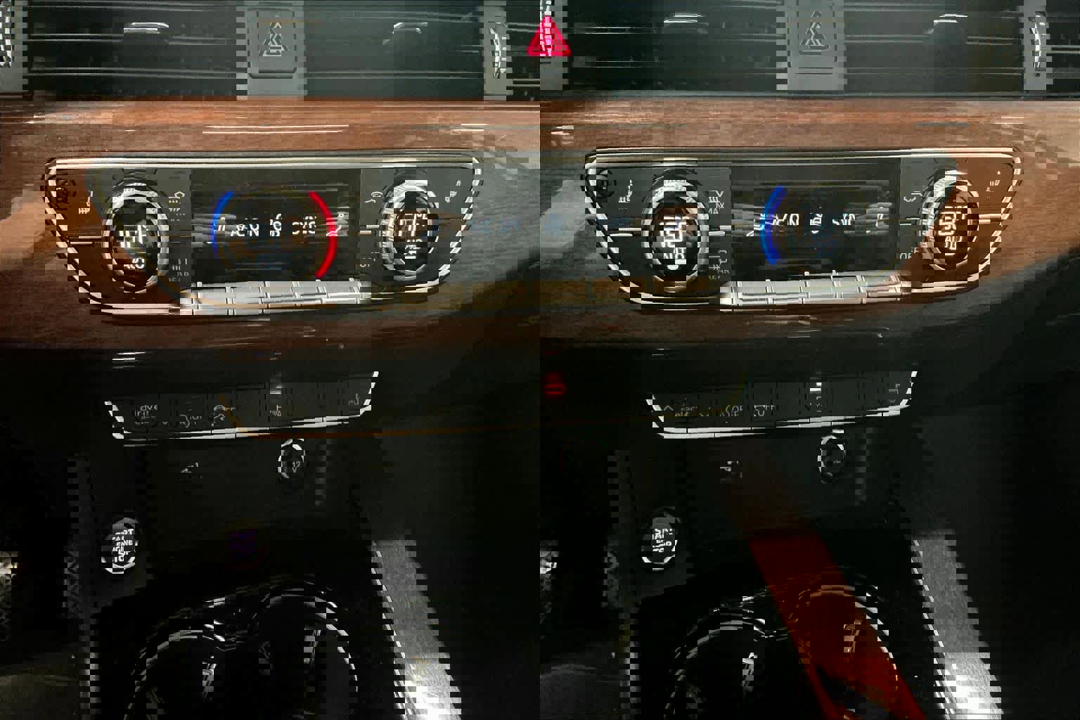 Used 2023 Audi A4 2.0T Premium w/ Convenience Package image 33