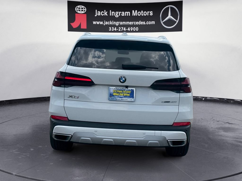 Used 2024 BMW X5 sDrive40i w/ Premium Package RWD image 4