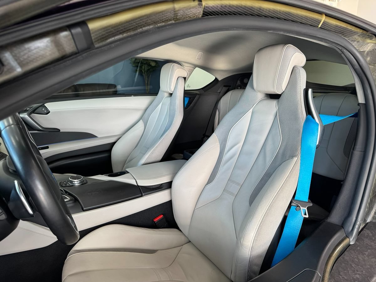Used 2016 BMW i8 AWD/4WD image 15