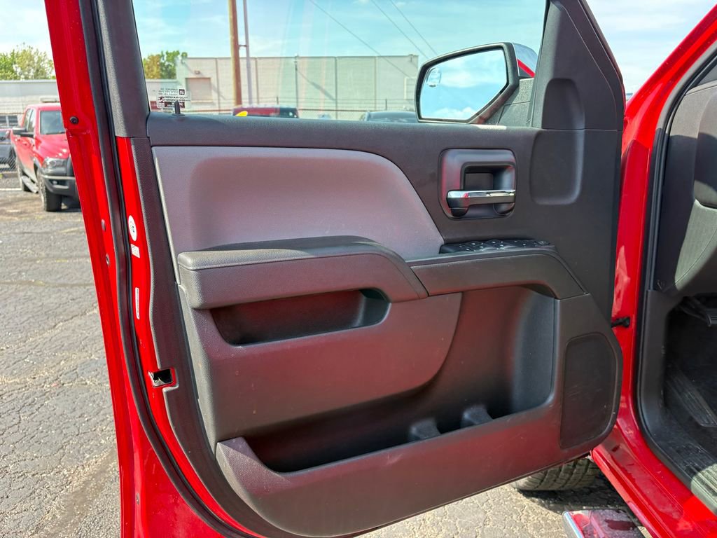 Used 2016 Chevrolet Silverado 1500 Custom w/ Custom Convenience Package AWD/4WD image 13