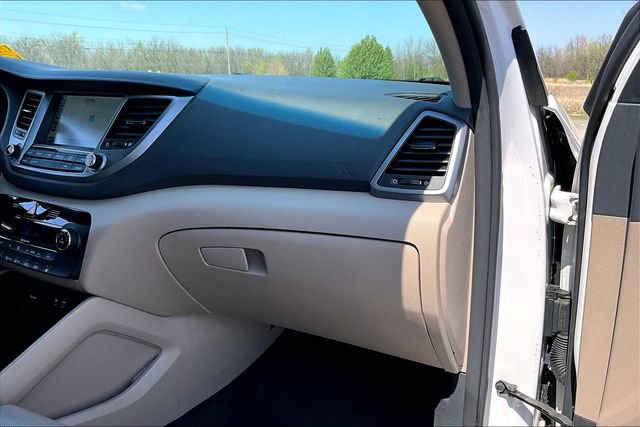 Used 2016 Hyundai Tucson Limited image 26