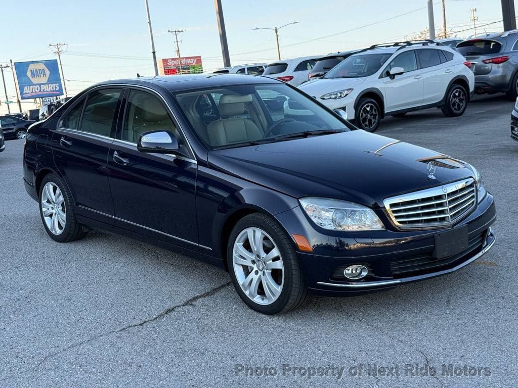 Used 2009 Mercedes-Benz C 300 4MATIC Sedan image 4