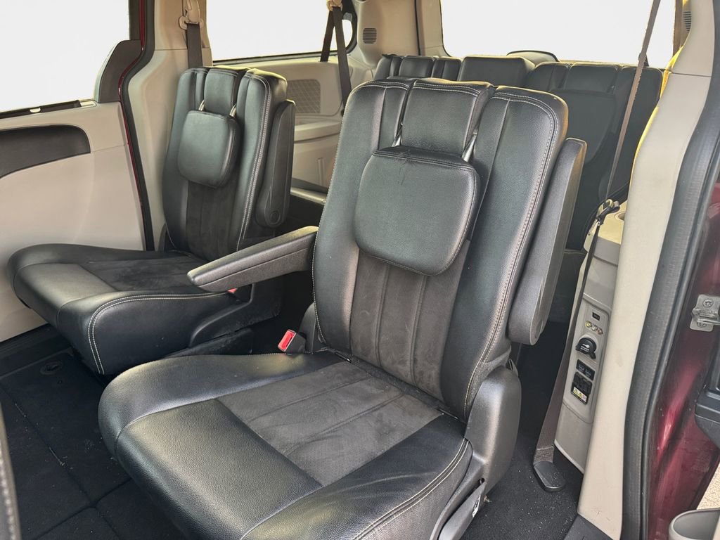 Used 2019 Dodge Grand Caravan SXT w/ Driver Convenience Group FWD image 20